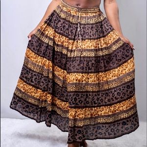 Split between season high waisted maxi skirt